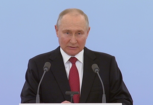 Путин заявил, что Россия продолжит развитие ядерной триады