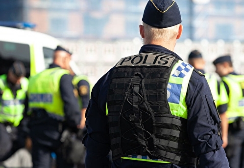 Шведская полиция разрешила акцию с сожжением Корана у мечети в Стокгольме в Курбан-байрам