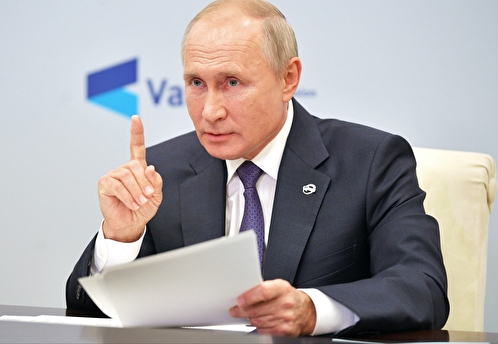 Путин заявил, что против России ведётся гибридная война
