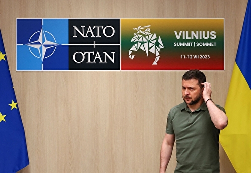 WP: США обсуждали отзыв приглашения Украины в НАТО из-за поста Зеленского в Twitter