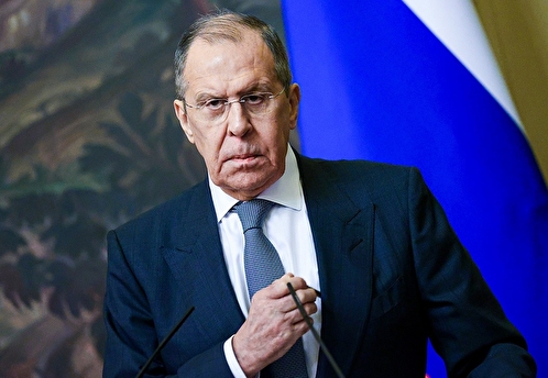 Лавров призвал Запад попросить у Зеленского «формулу» о положении русских