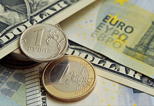 Доллар и евро начали дешеветь после анонса заседания ЦБ по ключевой ставке