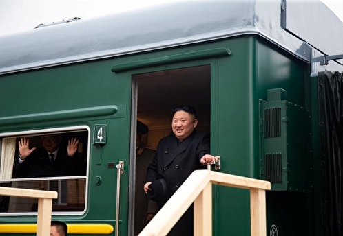 Поезд Ким Чен Ына прибыл в Россию и едет по Приморью на север
