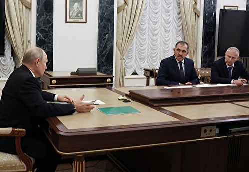 Путин обсудил с Евкуровым и Трошевым формирование добровольческих бригад для СВО