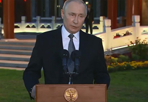Путин назвал смешными утверждения, что Россия проигрывает конфликт на Украине