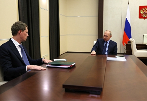 Путин провел рабочую встречу с главой ФНС России Егоровым