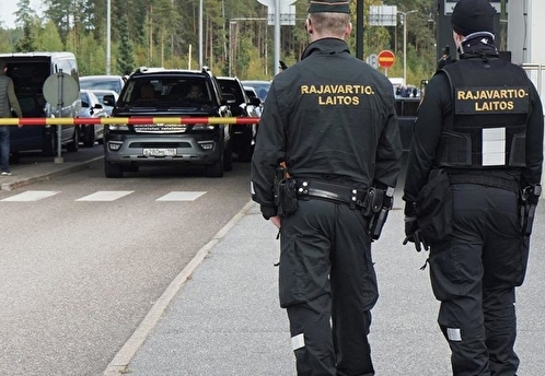 «Фонтанка»: беженцев доставляют к финской границе на автомобилях РФ