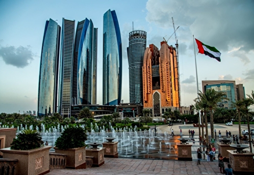 Bloomberg: Абу-Даби стал новым местом притяжения миллиардеров