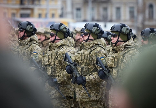 Зеленский заявил, что в Сухопутных войсках Украины служат 600 тысяч военных