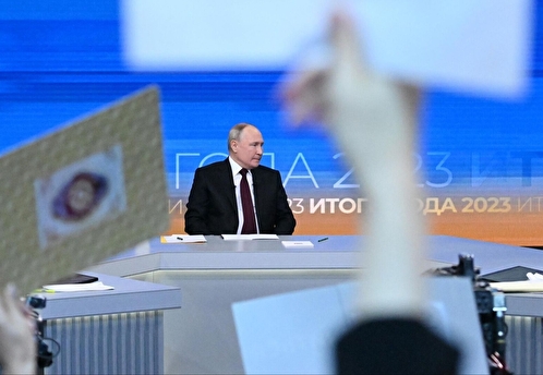 Путин поручил оценить строгость наказания за экономические преступления