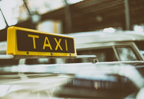Совфед предложил ФАС и Минпромторгу контролировать цены на автомобили такси