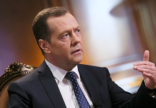 Медведев: ударами по Йемену США отвлекают внимание от киевских подопечных