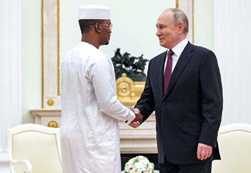 Путин: Россия продолжит оказывать гуманитарную поддержку Республике Чад