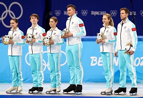 ISU лишил российских фигуристов золота командного турнира на ОИ-2022 в Пекине