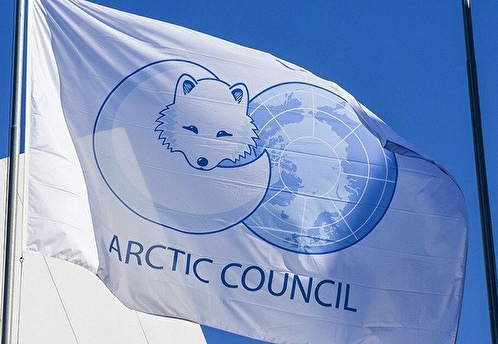 МИД: Россия не исключает выхода из Арктического совета