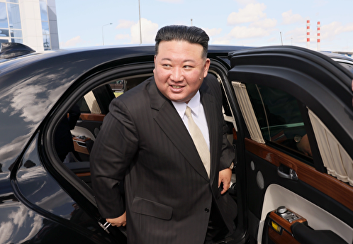 Песков подтвердил, что Путин подарил Ким Чен Ыну автомобиль Aurus