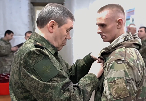 Герасимов посетил командный пункт группировки войск «Центр» в зоне СВО