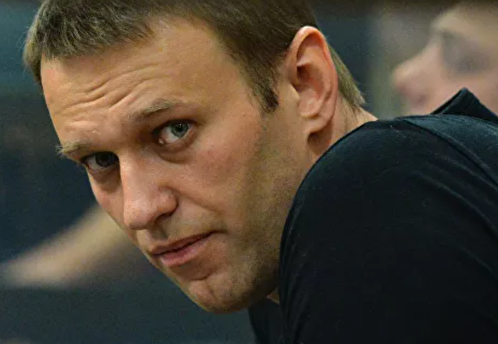 Песков: Кремль непричастен к решению о выдаче тела Навального
