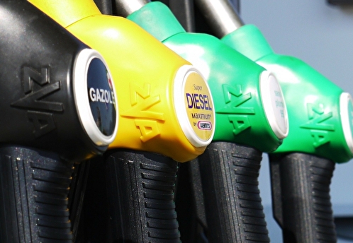 Правительство с 1 марта планирует на полгода ввести запрет на экспорт бензина