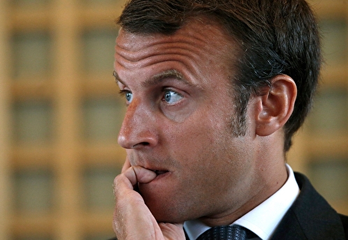 Политик Филиппо призвал парламент Франции объявить импичмент Макрону