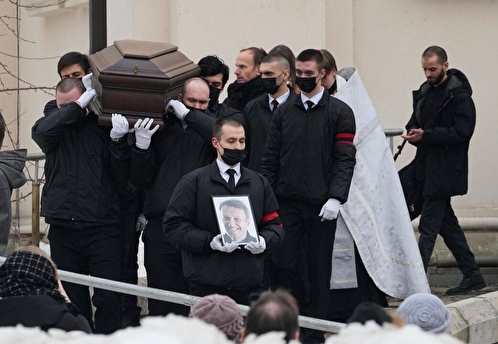 Алексея Навального похоронили на Борисовском кладбище в Москве
