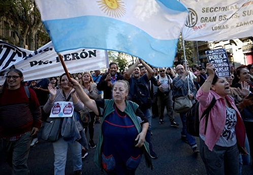Миллион аргентинцев вышли на протесты из-за реформы Милея