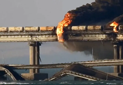 Крымский мост подорвали самодельной бомбой мощностью в 10 тонн тротила