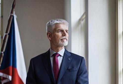 Sky: президент Чехии счел необходимым остановить боевые действия на Украине