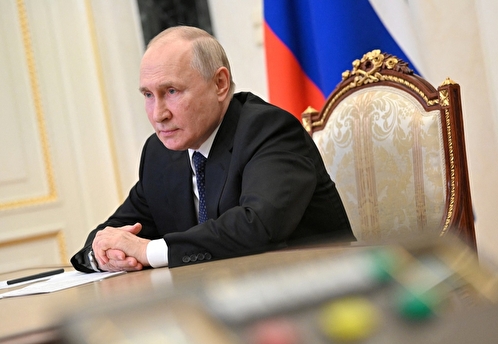 Путин призвал не допустить перекосов в ключевых отраслях экономики