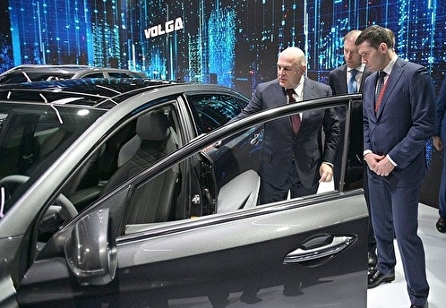 Мишустину представили автомобили возрожденного бренда Volga