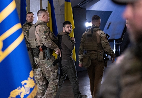 Times: полковник охраны Зеленского предлагал сдаться, если ВС РФ войдут в Киев