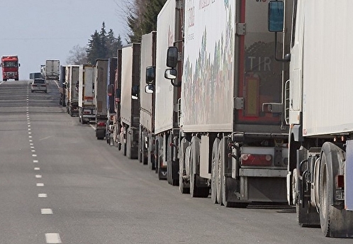 Польша ограничила пересечение границы для украинских дальнобойщиков