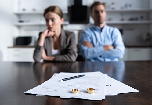 Супругов в России хотят обязать мириться перед разводом