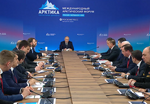 Путин: Мурманск играет определяющую роль в развитии Арктики в целом