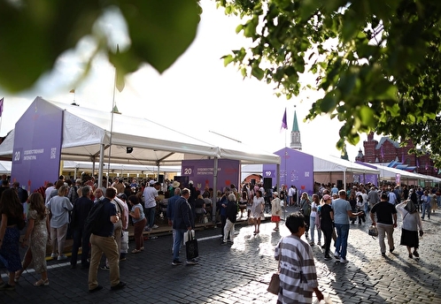 Издательство БОМБОРА представит новинки и звездных авторов на книжном фестивале «Красная площадь – 2024»