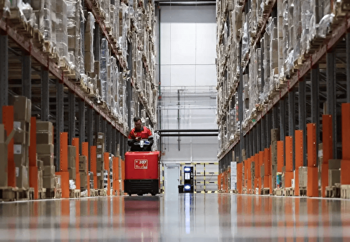 В Подмосковье открылся первый роботизированный распределительный центр «Магнита»