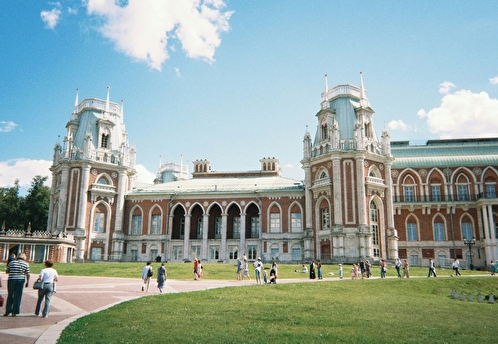 Окунуться в историю. Музеи и культурные пространства в старинных зданиях