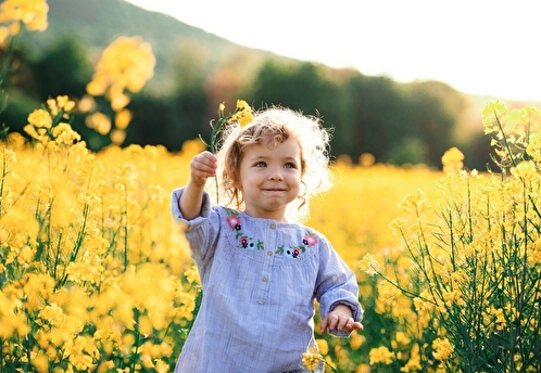 10 сигналов, которые говорят, что ребёнку не хватает внимания родителей