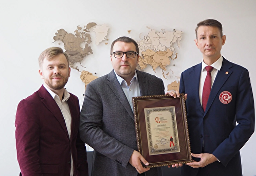 Медиагруппа «Типичная Москва» поздравляет ТИОН с 19-летием