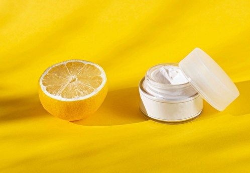 Значит вооружен: правда и мифы о витамине С в бьюти-уходе