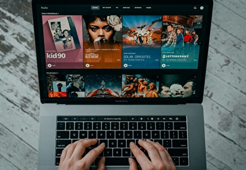 Сериальный детокс. Почему мы смотрим телешоу запоем и стоит ли делать перерывы