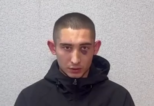 В Челябинске задержали зумера, порвавшего паспорт на видео