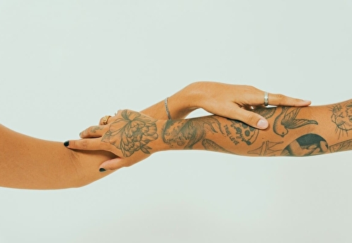 Как наладить отношения с телом. Путь к принятию своего внешнего вида от психолога