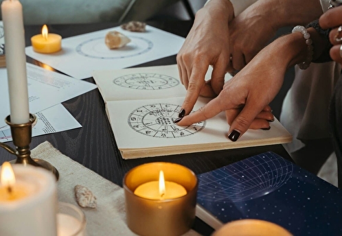 Россияне ищут любовь по звёздам, а деньги — у нейросетей