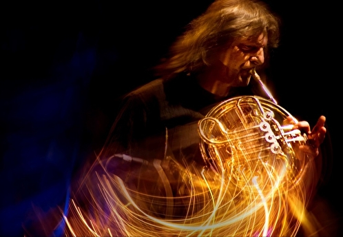 Аркадий Шилклопер отмечает день рождения в преддверии большого концерта в Клубе Алексея Козлова