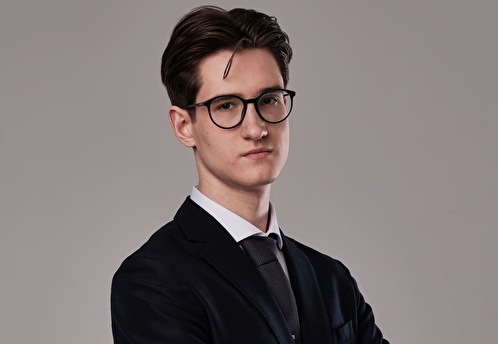 Инвесторам стоит сделать ставку на долларовые инструменты: аналитик назвал стратегии защиты капитала осенью 2025 года