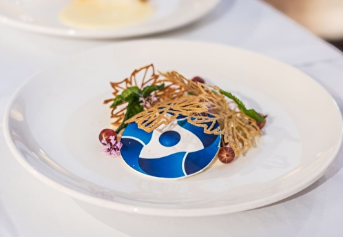 Сахалинский гребешок с черной икрой, новый проект Аркадия Новикова в Москве и фестиваль скандинавской кухни. Гастроновости недели