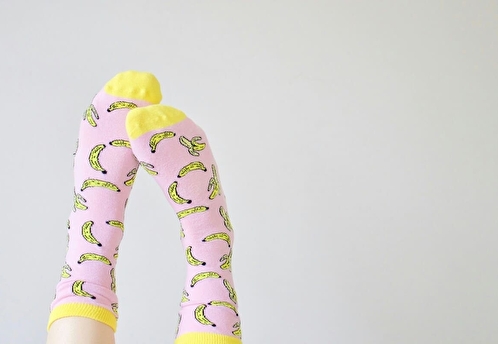 Россиянки зарабатывают до 300 тыс. рублей в месяц на продаже ношеных носков и белья