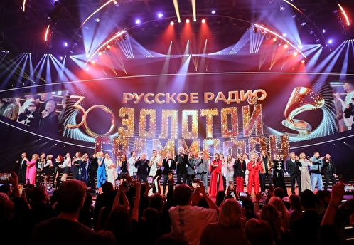 RU.TV покажет телеверсии юбилейного концерта «Русского Радио» и премии «Золотой Граммофон»