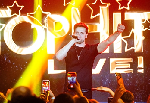 Каждый пятый трек в интернет-чартах создают нейросети